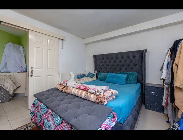 8 BEDROOM HOUSE FOR SALE IN BO KAAP